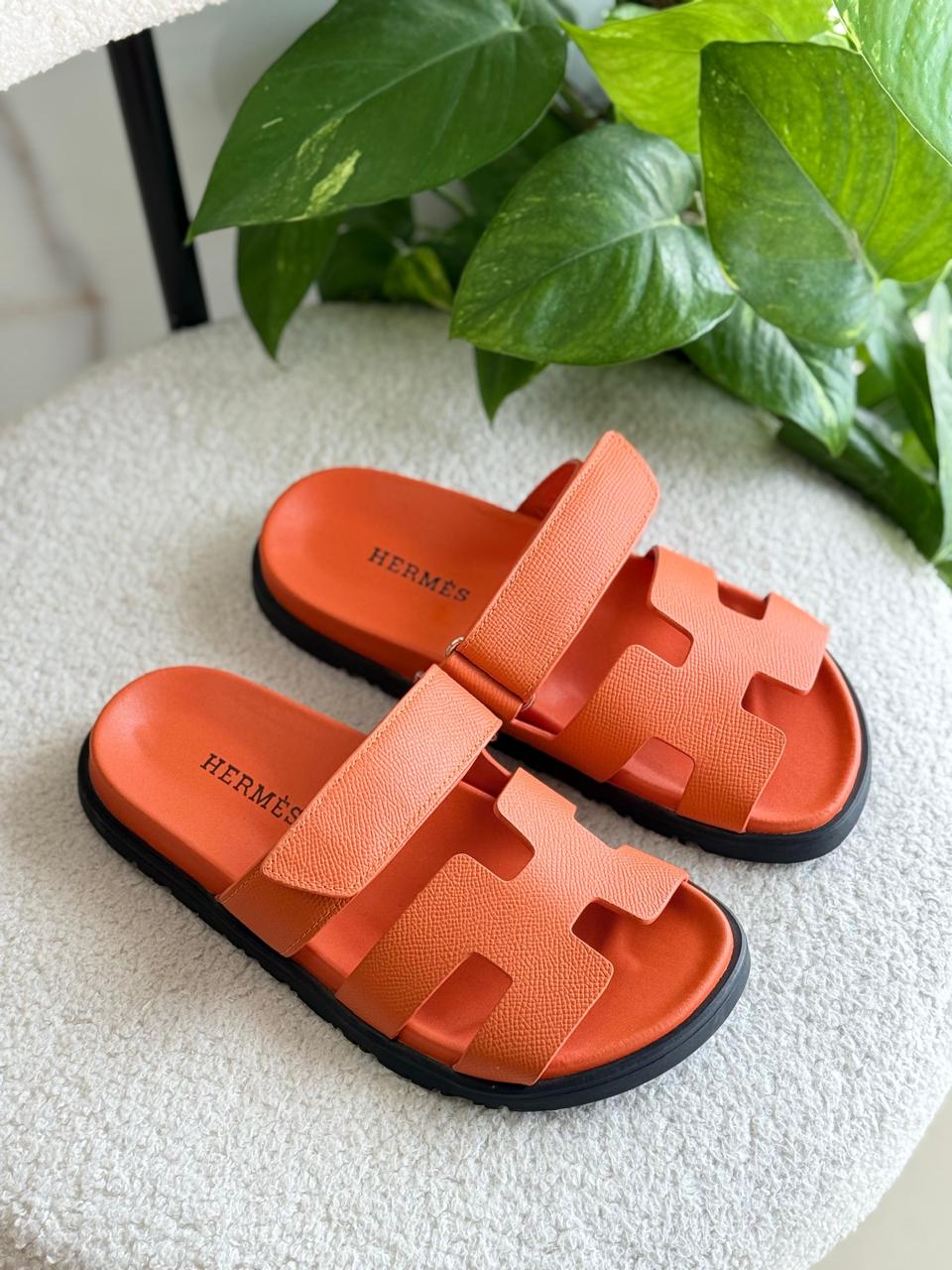 Hermès Chypre Orange Naturel Rubber sandals