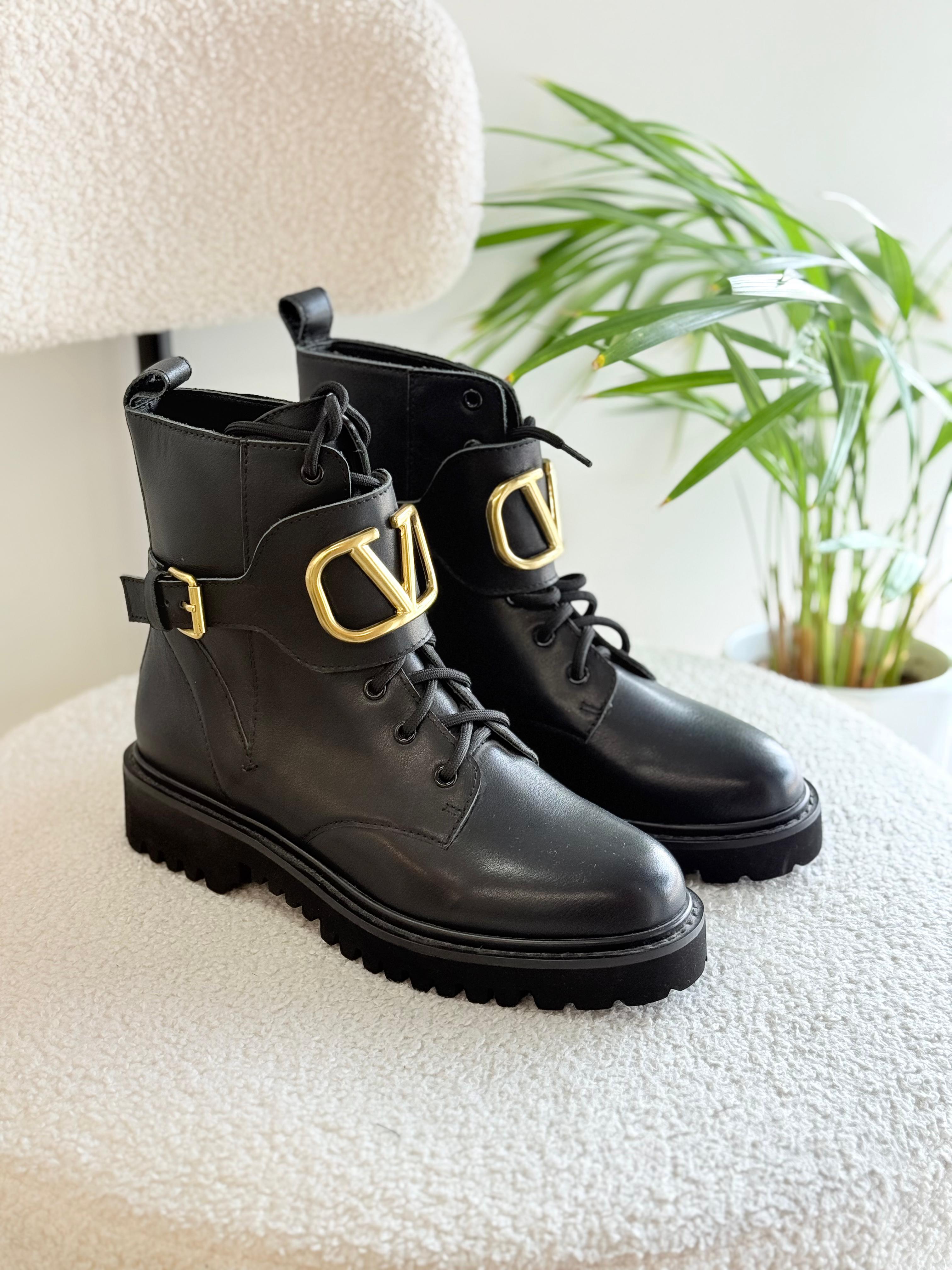 Valentino Garavani Black Boots, Valentino Designer Boots, Valentino Leather Boots, Valentino Garavani Boots, Valentino Black Shoes